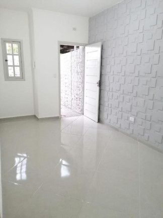Imagem Casa com 1 Quarto à Venda, em Caiçara - Praia Grande Imagem Casa com 1 Quarto à Venda, em Caiçara - Praia Grande