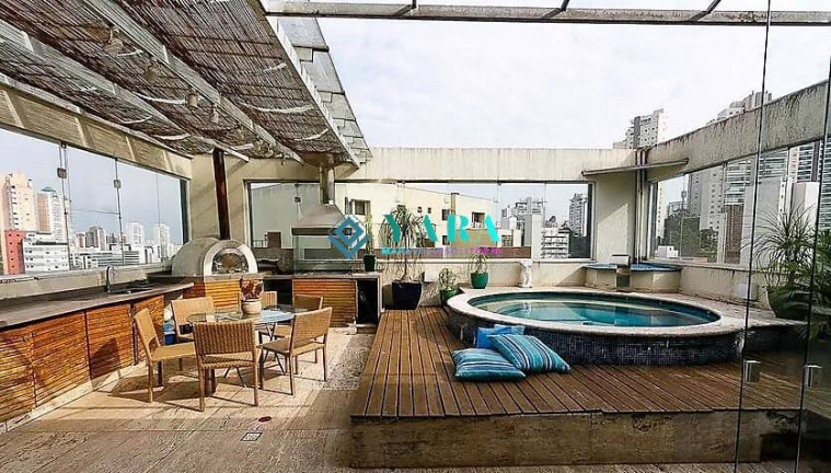 Casa com 3 Quartos à Venda, 240 m² em Vila Andrade - São Paulo