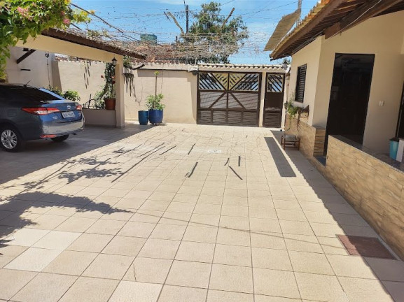 Imagem Sobrado com 4 Quartos à Venda, 310 m² em Ocian - Praia Grande