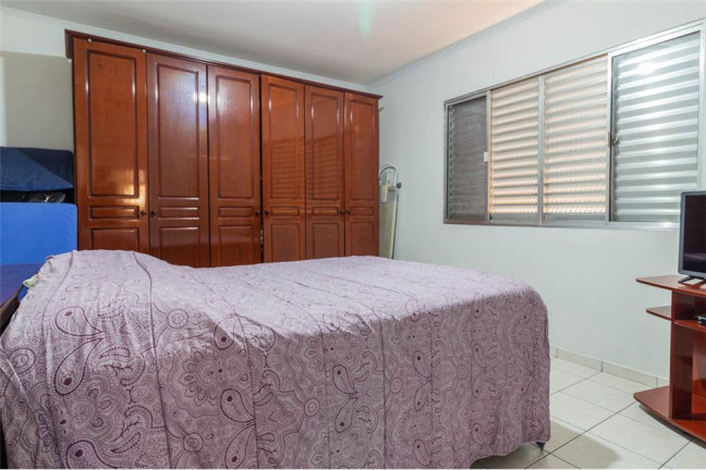 Imagem Casa com 4 Quartos à Venda, em Penha De França - São Paulo Imagem Casa com 4 Quartos à Venda, em Penha De França - São Paulo
