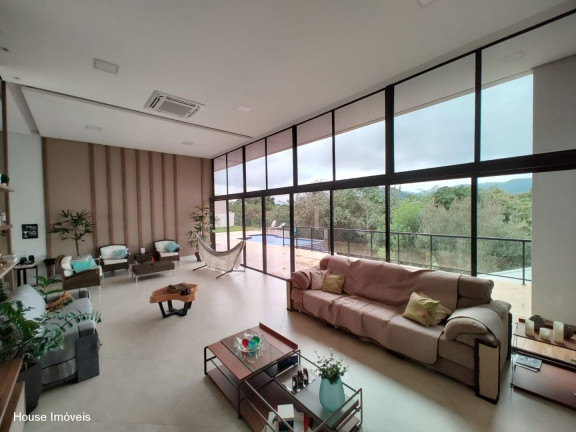 Imagem Casa com 3 Quartos à Venda, 400 m² em Medeiros - Jundiaí Imagem Casa com 3 Quartos à Venda, 400 m² em Medeiros - Jundiaí