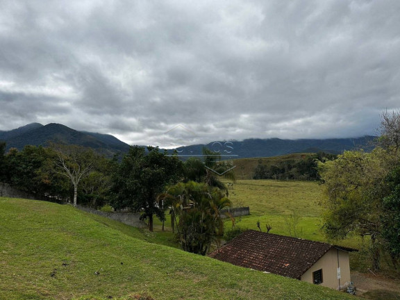 Imagem Terreno à Venda, 300 m² em Pindamonhangaba Imagem Terreno à Venda, 300 m² em Pindamonhangaba