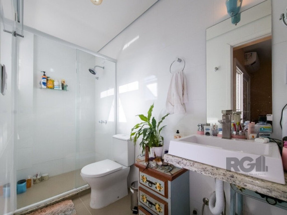 Imagem Casa com 4 Quartos à Venda,  em Vila Nova - Porto Alegre