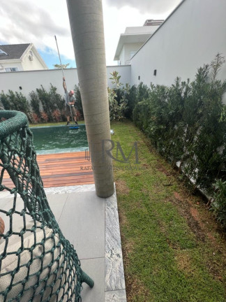 Imagem Sobrado com 4 Quartos à Venda, em Pedra Branca - Palhoça Imagem Sobrado com 4 Quartos à Venda, em Pedra Branca - Palhoça