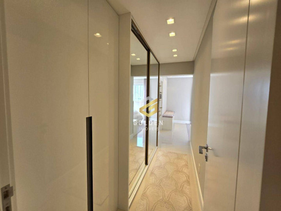 Imagem Apartamento com 3 Quartos à Venda, 136 m² em Centro - Balneário Camboriú Imagem Apartamento com 3 Quartos à Venda, 136 m² em Centro - Balneário Camboriú