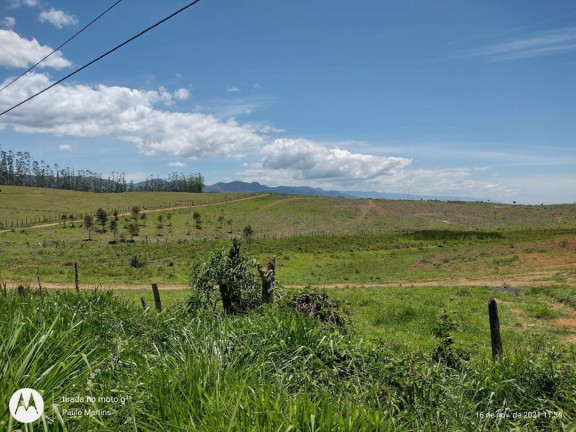 Fazenda à Venda, 100 m² em Vila Santos - Caçapava