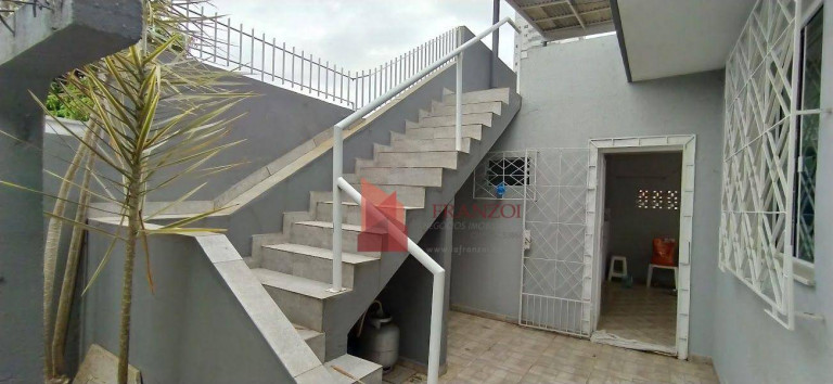 Imagem Casa com 2 Quartos à Venda, 147 m² em Centro - Itajaí Imagem Casa com 2 Quartos à Venda, 147 m² em Centro - Itajaí