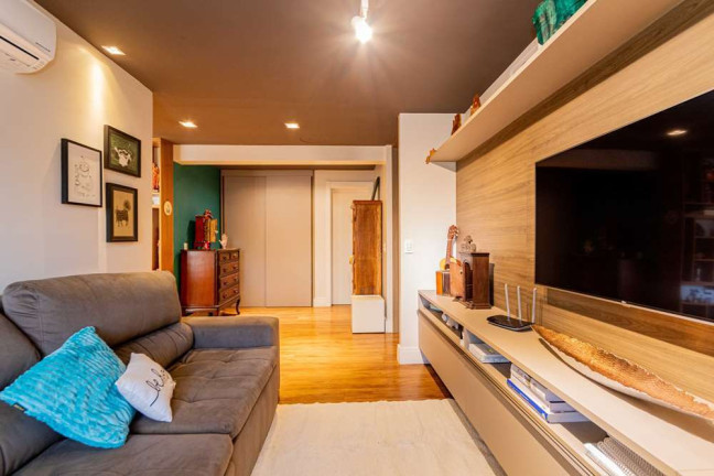 Imagem Apartamento com 3 Quartos à Venda, 199 m² em Jardim Do Salso - Porto Alegre