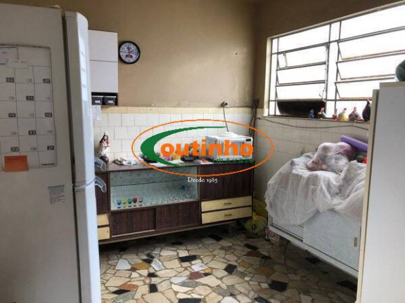 Imagem Casa com 6 Quartos à Venda, 367 m² em Tijuca - Rio De Janeiro Imagem Casa com 6 Quartos à Venda, 367 m² em Tijuca - Rio De Janeiro