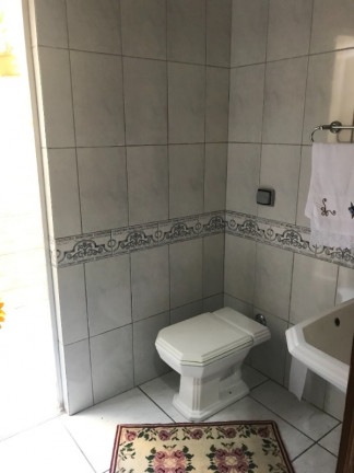 Imagem Casa com 4 Quartos à Venda, 230 m² em Jardim Itu - Porto Alegre