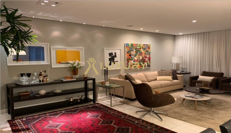 Imagem Imóvel com 4 Quartos à Venda, 201 m² em Lourdes - Belo Horizonte Imagem Imóvel com 4 Quartos à Venda, 201 m² em Lourdes - Belo Horizonte