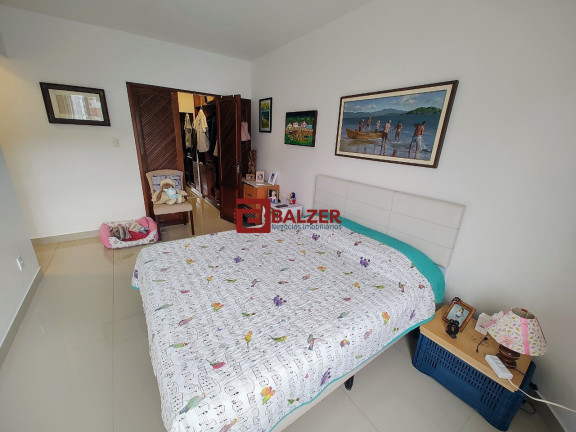 Imagem Apartamento com 3 Quartos à Venda, 117 m² em Centro - Florianópolis Imagem Apartamento com 3 Quartos à Venda, 117 m² em Centro - Florianópolis