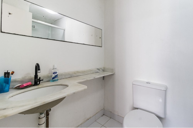 Imagem Imóvel com 3 Quartos à Venda, em Vila Ipiranga - Porto Alegre Imagem Imóvel com 3 Quartos à Venda, em Vila Ipiranga - Porto Alegre