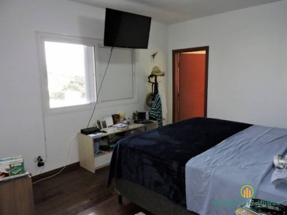 Imagem Casa de Condomínio com 4 Quartos à Venda, 400 m² em Golf Village - Carapicuíba