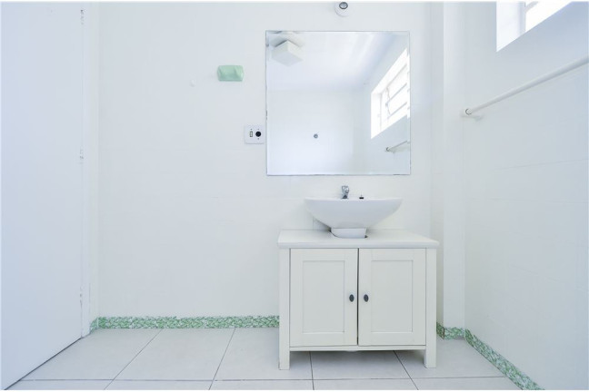 Imagem Imóvel com 2 Quartos à Venda, em Vila Madalena - São Paulo Imagem Imóvel com 2 Quartos à Venda, em Vila Madalena - São Paulo