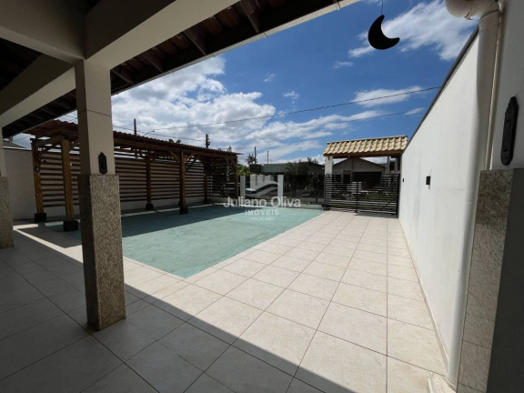 Imagem Casa com 3 Quartos à Venda, 123 m² em Barra Do Sai - Itapoá