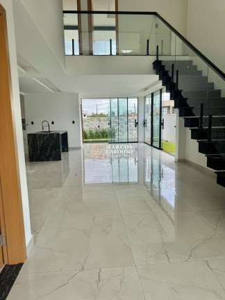 Imagem Casa com 4 Quartos à Venda, 203 m² em Mangueirão - Belém Imagem Casa com 4 Quartos à Venda, 203 m² em Mangueirão - Belém