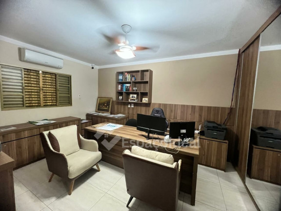 Imagem Casa com 4 Quartos à Venda, 350 m² em Conjunto Habitacional Presidente Eurico Gaspar Dutra - Bauru Imagem Casa com 4 Quartos à Venda, 350 m² em Conjunto Habitacional Presidente Eurico Gaspar Dutra - Bauru