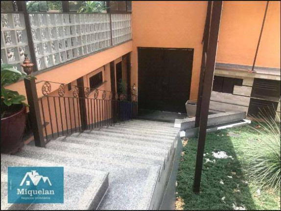 Sobrado com 5 Quartos à Venda, 790 m² em Alto Da Lapa - São Paulo