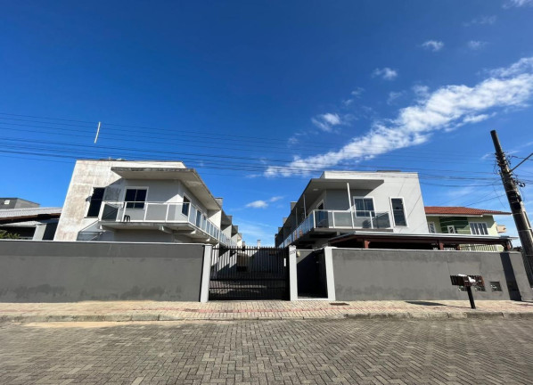 Imagem Casa de Condomínio com 3 Quartos à Venda, 94 m² em Itacolomi - Balneário Piçarras Imagem Casa de Condomínio com 3 Quartos à Venda, 94 m² em Itacolomi - Balneário Piçarras