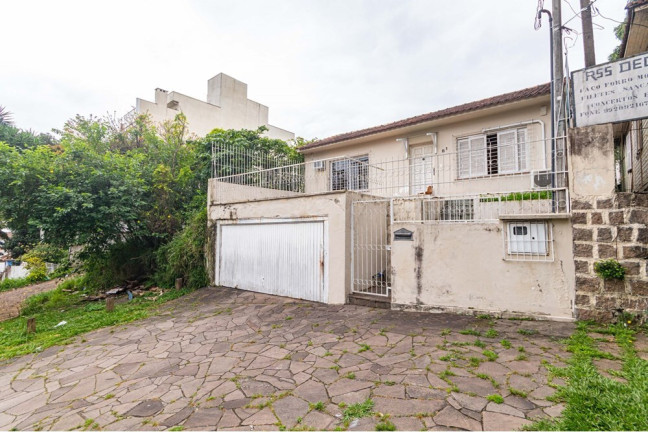 Imagem Casa com 3 Quartos à Venda, 158 m² em Chácara Das Pedras - Porto Alegre Imagem Casa com 3 Quartos à Venda, 158 m² em Chácara Das Pedras - Porto Alegre
