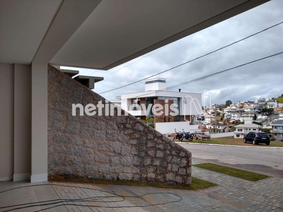 Imagem Casa com 4 Quartos à Venda, em Cidade Universitária Pedra Branca - Palhoça Imagem Casa com 4 Quartos à Venda, em Cidade Universitária Pedra Branca - Palhoça
