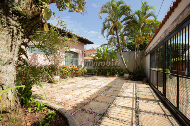 Imagem Casa com 3 Quartos à Venda, 360 m² em Sumaré - São Paulo Imagem Casa com 3 Quartos à Venda, 360 m² em Sumaré - São Paulo