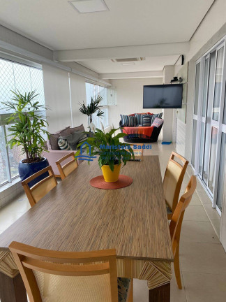 Imagem Apartamento com 3 Quartos à Venda, 216 m² em Gonzaga - Santos