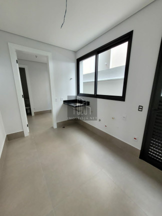 Imagem Casa com 4 Quartos à Venda, 364 m² em Alphaville - Santana De Parnaíba Imagem Casa com 4 Quartos à Venda, 364 m² em Alphaville - Santana De Parnaíba
