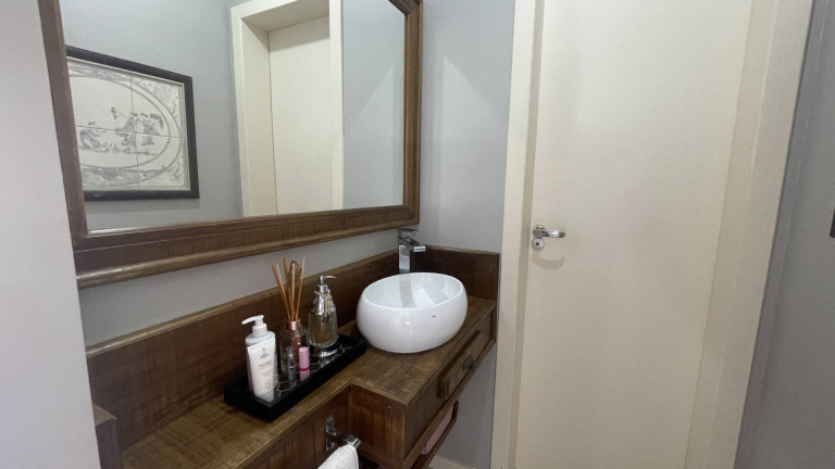 Imagem Casa com 3 Quartos à Venda, 215 m² em Cachoeira Do Bom Jesus - Florianópolis Imagem Casa com 3 Quartos à Venda, 215 m² em Cachoeira Do Bom Jesus - Florianópolis