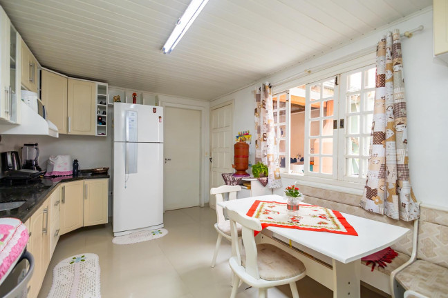 Imagem Sobrado com 4 Quartos à Venda, 139 m² em Campo Comprido - Curitiba Imagem Sobrado com 4 Quartos à Venda, 139 m² em Campo Comprido - Curitiba