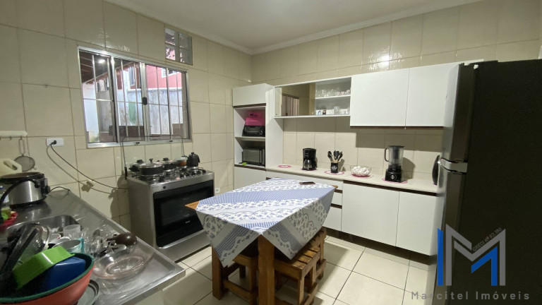 Imagem Casa com 4 Quartos à Venda, 255 m² em Vila Veloso - Carapicuíba Imagem Casa com 4 Quartos à Venda, 255 m² em Vila Veloso - Carapicuíba