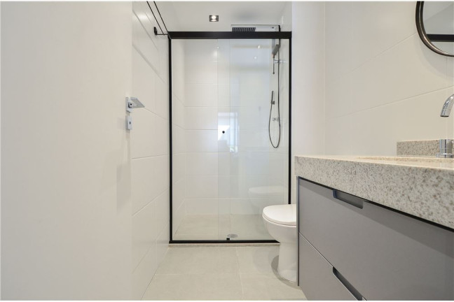 Imagem Imóvel com 1 Quarto à Venda, em Moema - São Paulo Imagem Imóvel com 1 Quarto à Venda, em Moema - São Paulo
