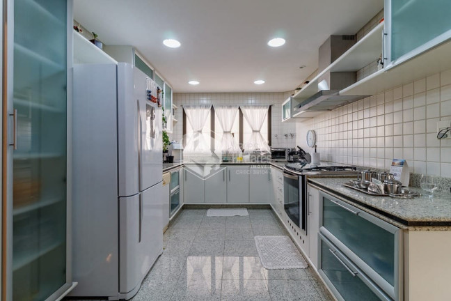 Imagem Apartamento com 4 Quartos à Venda, 250 m² em Vila Andrade - São Paulo