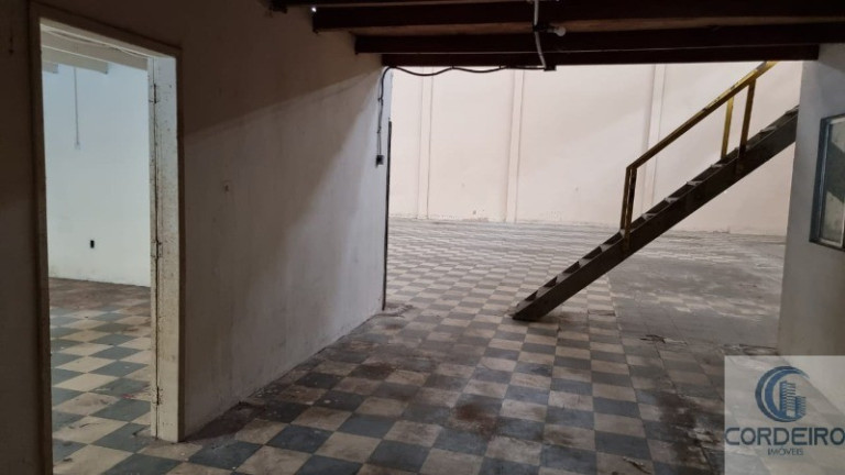 Imagem Imóvel para Alugar, 640 m² em Jardim Vinte E Cinco De Agosto - Duque De Caxias