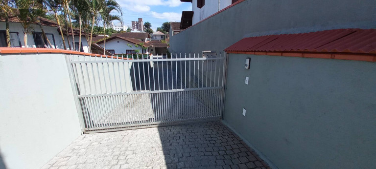 Imagem Casa com 3 Quartos à Venda, 136 m² em Glória - Joinville Imagem Casa com 3 Quartos à Venda, 136 m² em Glória - Joinville