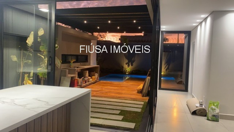 Imagem Casa com 3 Quartos à Venda, em Vila Do Golf - Ribeirão Preto Imagem Casa com 3 Quartos à Venda, em Vila Do Golf - Ribeirão Preto