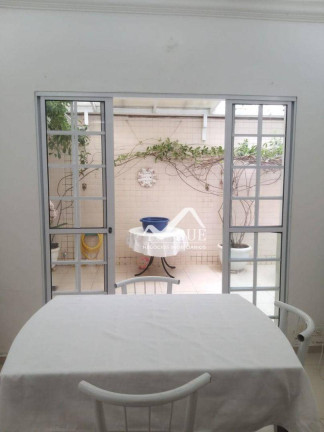 Imagem Casa com 3 Quartos à Venda, 161 m² em Boqueirão - Santos
