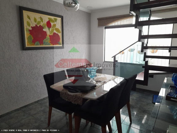 Imagem Casa com 3 Quartos à Venda, 200 m² em Vila Aparecida - Taubaté Imagem Casa com 3 Quartos à Venda, 200 m² em Vila Aparecida - Taubaté