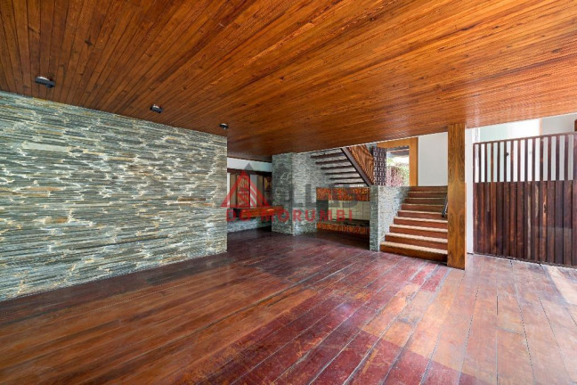 Imagem Casa com 3 Quartos à Venda, 760 m² em Pacaembu - São Paulo Imagem Casa com 3 Quartos à Venda, 760 m² em Pacaembu - São Paulo