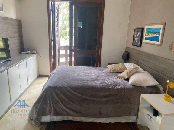 Imagem Casa com 4 Quartos à Venda, 239 m² em Itacorubi - Florianópolis Imagem Casa com 4 Quartos à Venda, 239 m² em Itacorubi - Florianópolis