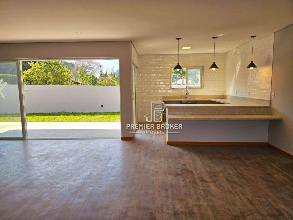 Imagem Casa com 3 Quartos à Venda, 260 m² em Albuquerque - Teresópolis Imagem Casa com 3 Quartos à Venda, 260 m² em Albuquerque - Teresópolis