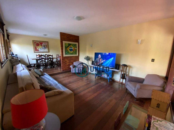 Casa com 4 Quartos à Venda, 260 m² em Piratininga - Niterói