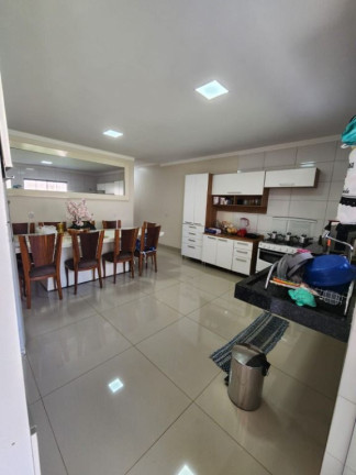 Imagem Sobrado com 4 Quartos à Venda, 215 m² em Setor Jaó - Goiânia Imagem Sobrado com 4 Quartos à Venda, 215 m² em Setor Jaó - Goiânia