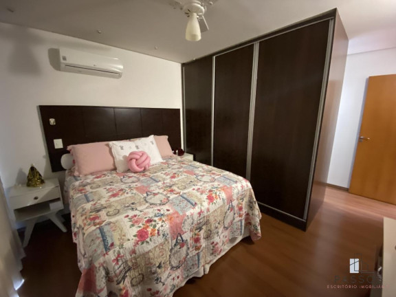 Imagem Casa de Condomínio com 3 Quartos à Venda, 340 m² em Região Dos Lagos (sobradinho) - Brasília