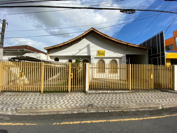 Imagem Casa com 2 Quartos à Venda, 351 m² em Centro - Taubaté Imagem Casa com 2 Quartos à Venda, 351 m² em Centro - Taubaté
