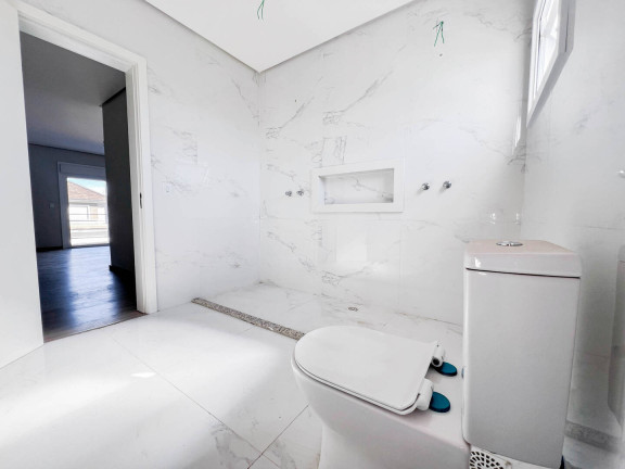 Imagem Sobrado com 3 Quartos à Venda, 220 m² em Estância Velha - Canoas Imagem Sobrado com 3 Quartos à Venda, 220 m² em Estância Velha - Canoas