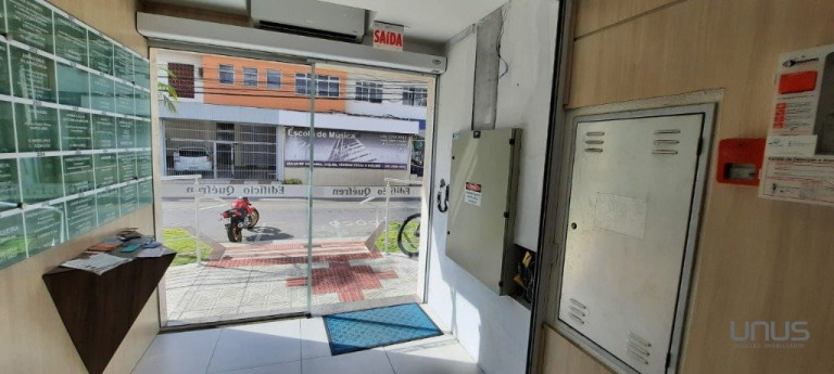 Imagem Sala Comercial à Venda, 28 m² em Kobrasol - São José