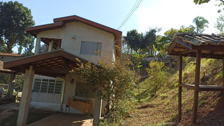Chácara com 3 Quartos à Venda, 200 m² em Canaã I - Jambeiro