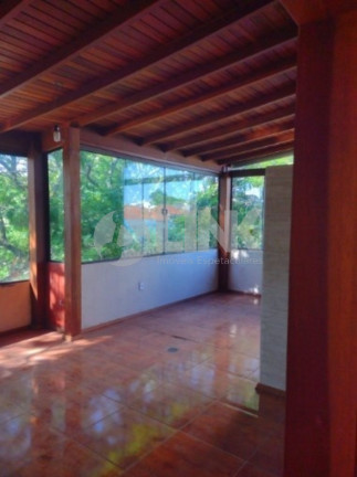 Imagem Imóvel com 3 Quartos à Venda, 214 m² em Jardim Lindóia - Porto Alegre Imagem Imóvel com 3 Quartos à Venda, 214 m² em Jardim Lindóia - Porto Alegre